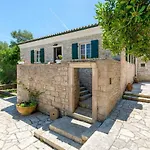 Olive Grove House Paxos Loggos *