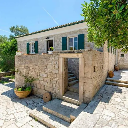 Olive Grove House Paxos Loggos *